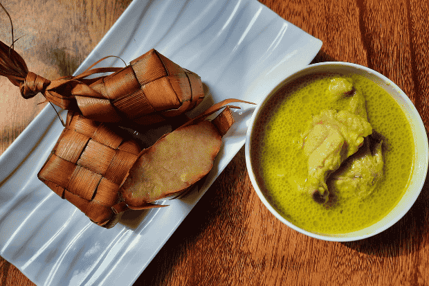 Cara Membuat Opor Ayam yang Gurih dan Wangi