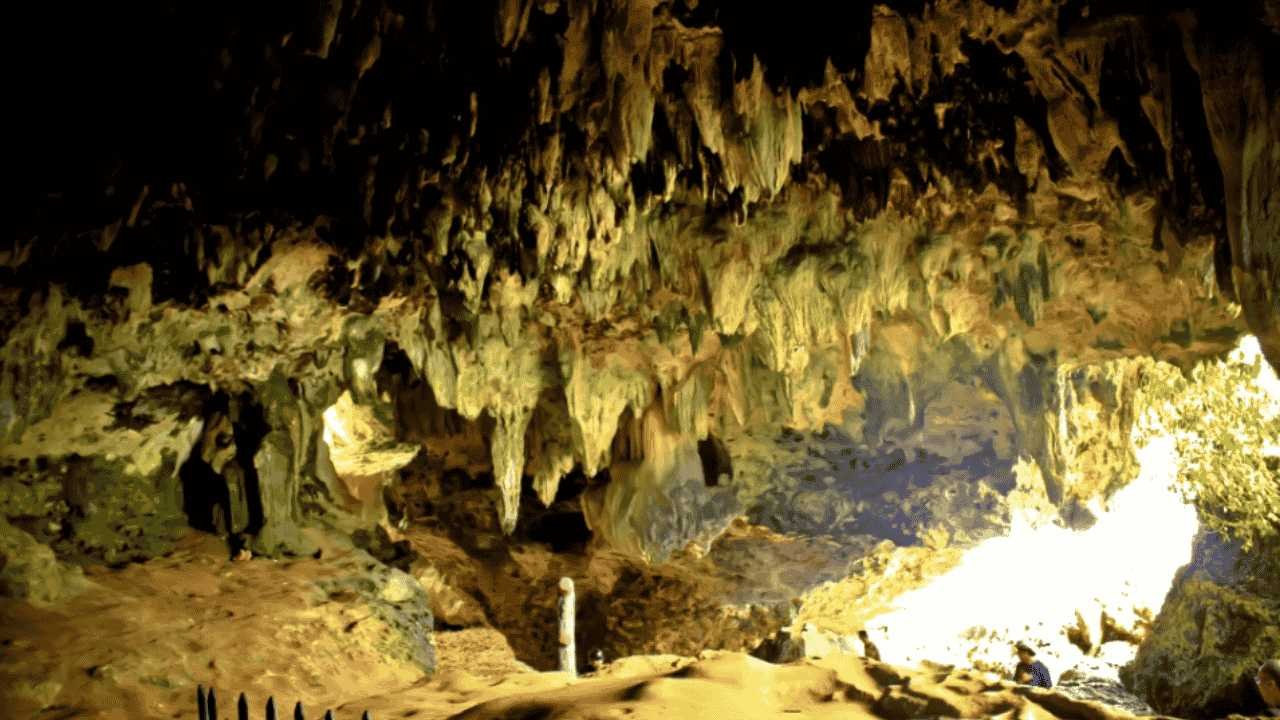 Goa Panggung Pangandaran Antara Mitos, Semedi, dan Pesona Alam