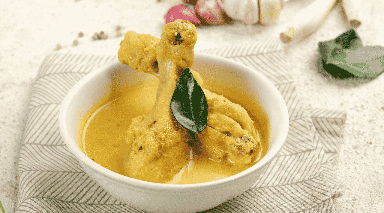 Opor Ayam Lezat yang Selalu Jadi Primadona di Meja Makan