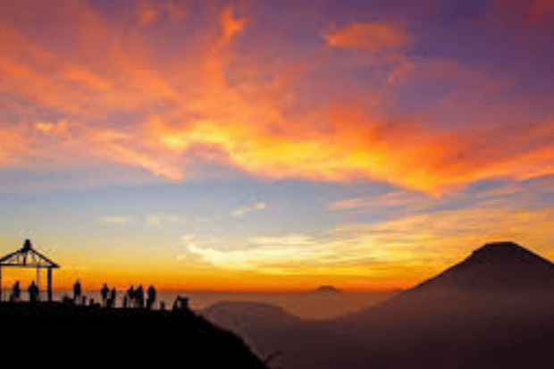 Bukit Sikunir dan Daya Tariknya