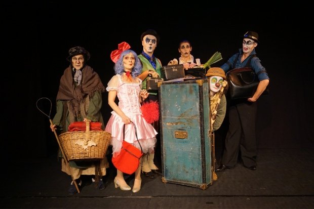 Tantangan Komunitas Teater Modern
