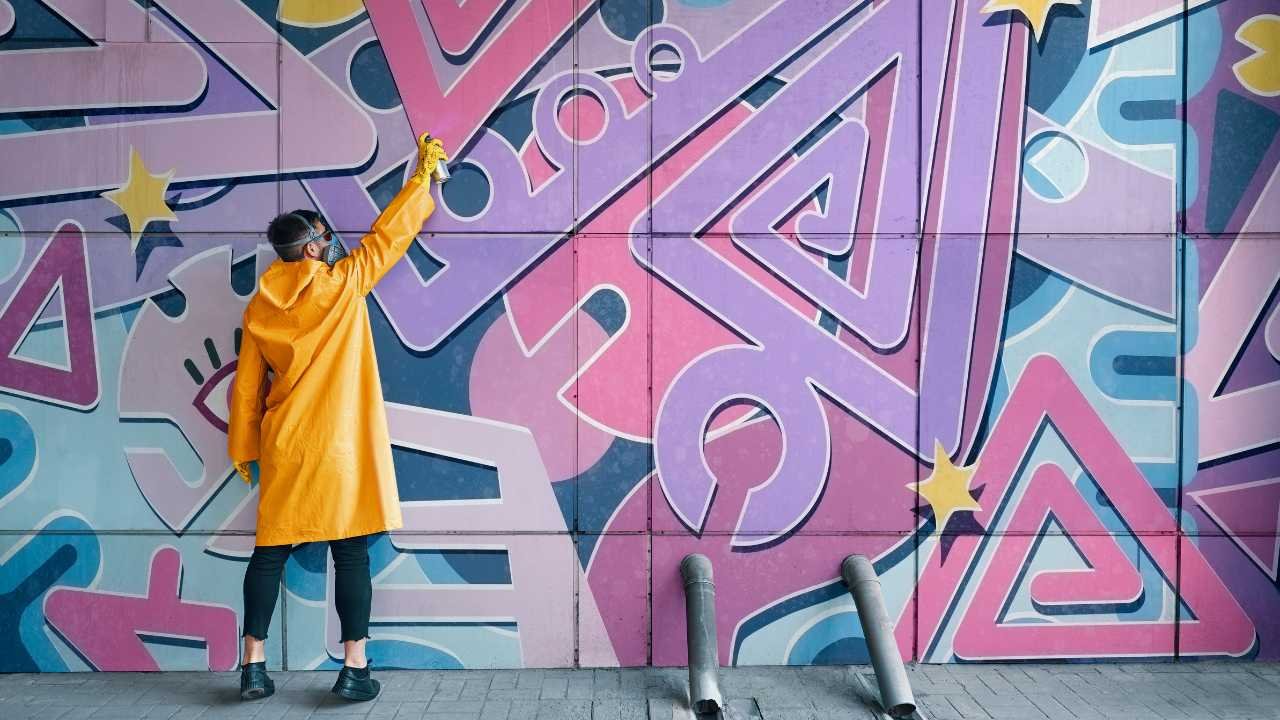 Seniman Jalanan yang Gunakan Lukisan Dinding untuk Masyarakat