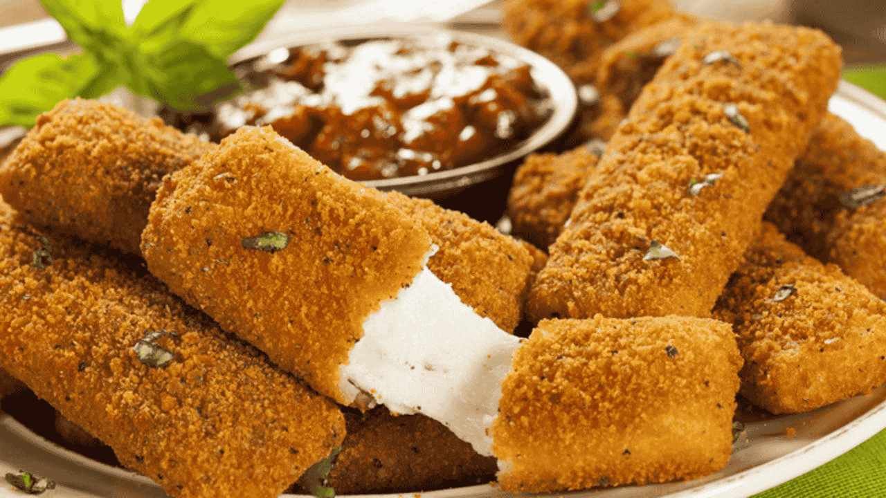 Sensasi Mozzarella Stick Crispy dengan Keju Lumer di Setiap Gigitan