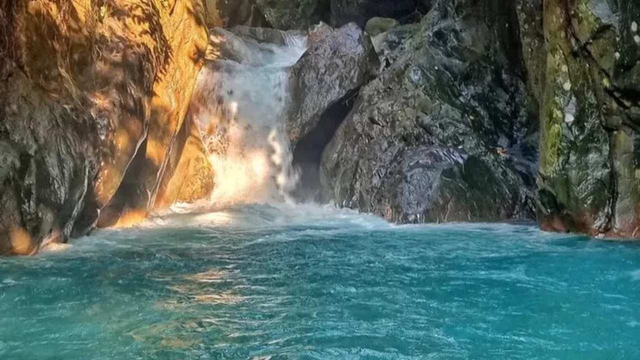 Leuwi Hejo Destinasi Sungai Hijau Favorit Buat Kamu yang Suka Alam