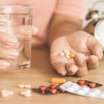 Waspada Minum Obat Bersama Kopi Bisa Picu Risiko Kesehatan