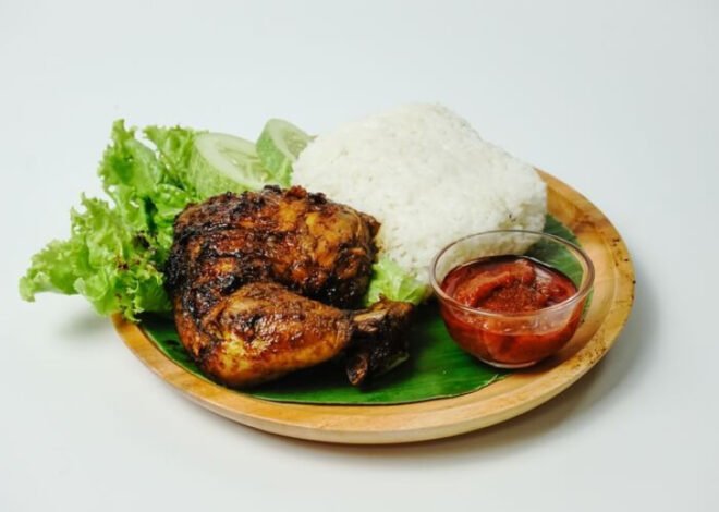 AYAM BAKAR MAKANAN KHAS INDONESIA