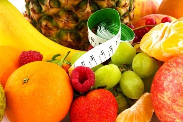 Buah untuk diet malam yang membantu mengurangi lapar dengan rasa segar, rendah kalori, dan cocok untuk camilan sehat sebelum tidur.