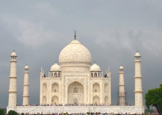 TAJ MAHAL AGRA INDIA