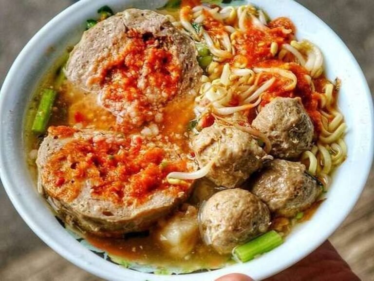 rasa pedas adalah nikmat sebenarnya dari bakso mercon