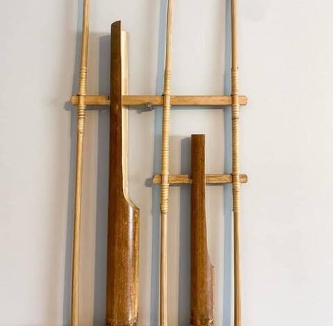 ANGKLUNG ALAT MUSIK TRADISIONAL