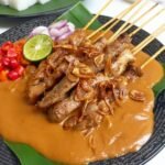 sate nikmat saat diberi nasi hangat