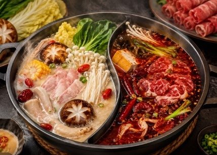 KELEZATAN KULINER HOTPOT KHAS CHINA