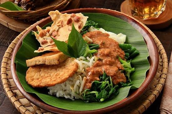rasa pedas nikmat pecel