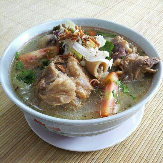 sop berkuah kambing yang lezat