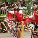 seni tarian ebeg dari banyumas