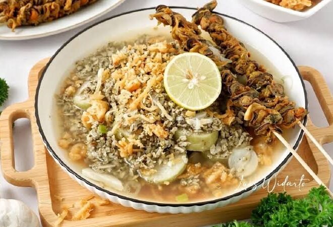 KELEZATAN MAKANAN LONTONG KUPANG